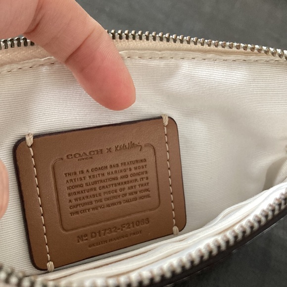 Coach X Keith Haring small wrist wallet. - Picture 4 of 8